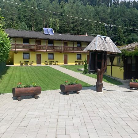 Miroslav Bednar-Bedomir Hotel Huta Eksteriør billede